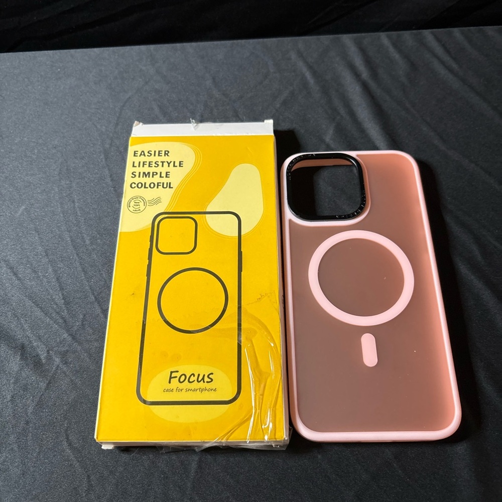 Mocca 15 Pro Max Matte Phone Case 6.7" – Slim & Soft Cover (Pink)